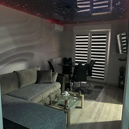 Διαμέρισμα Maksim *